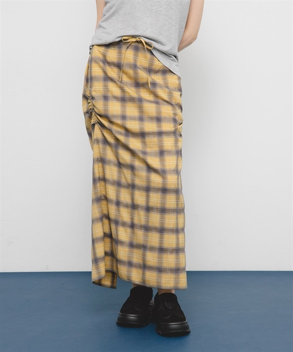 側邊設計格紋裙
