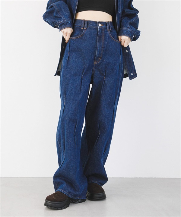 褶子設計寬版牛仔褲