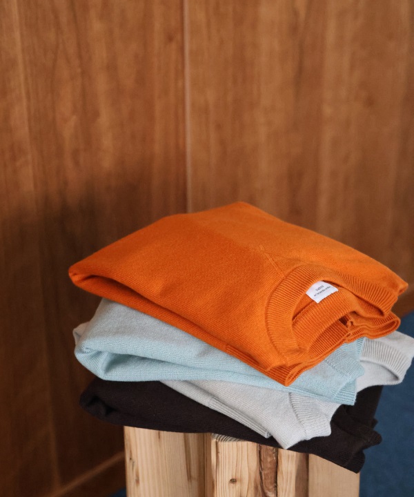 【新色追加】『UR TECH 200日針織』領口細節針織衫