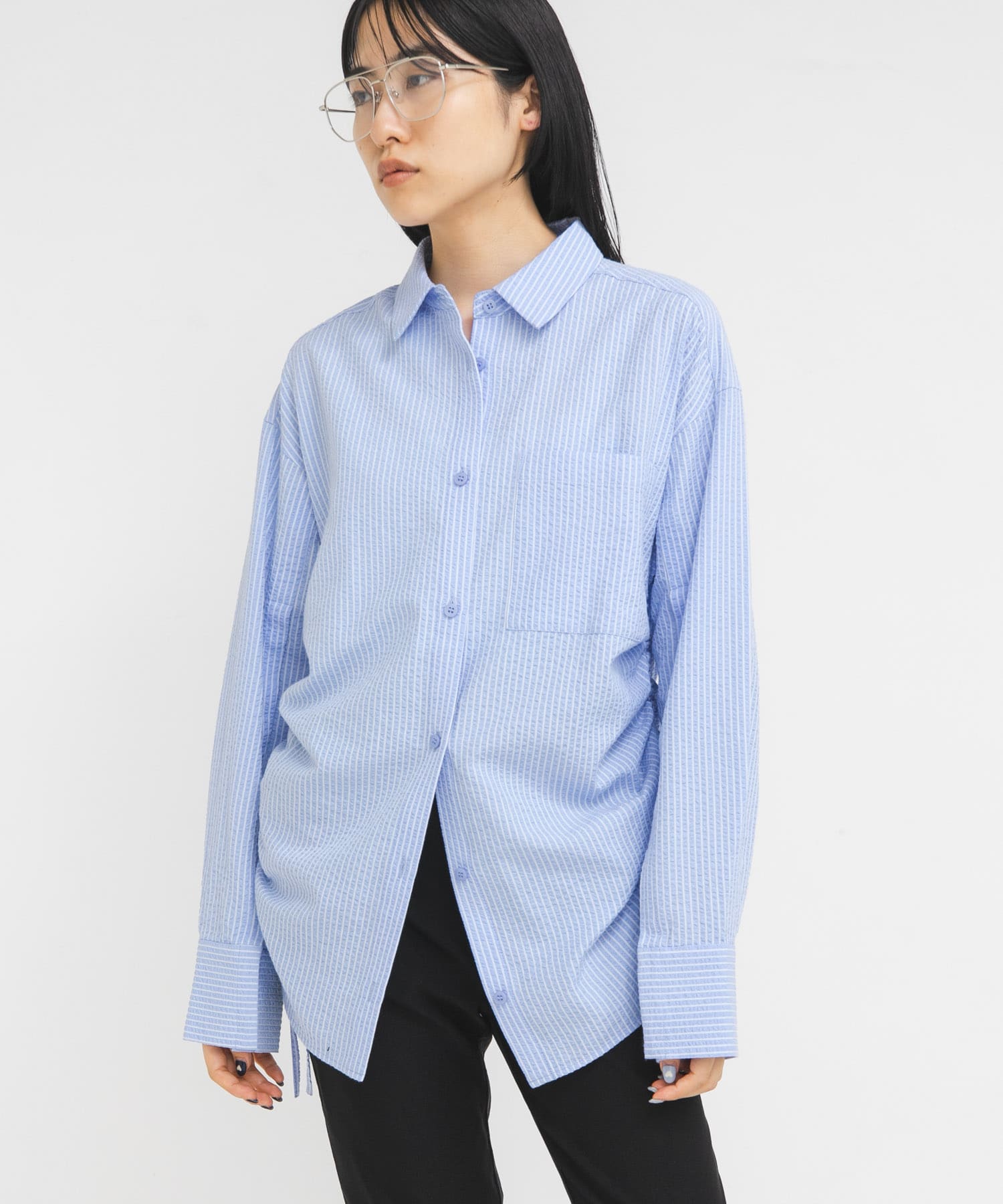 側邊抽繩泡泡紗襯衫