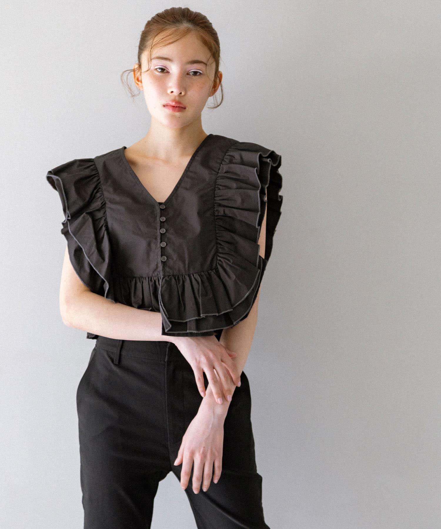 2WAY配色荷葉邊罩衫