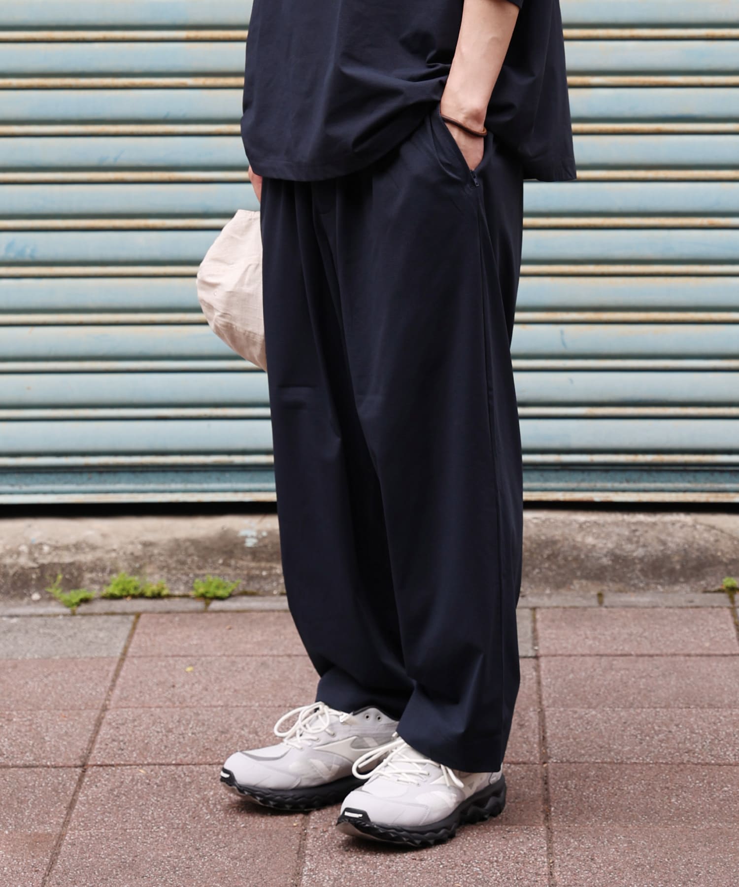 LOOK4 極簡成套街頭感穿搭照 3
